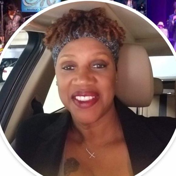 Meet your Posher, Margo - Picture 1 of 1